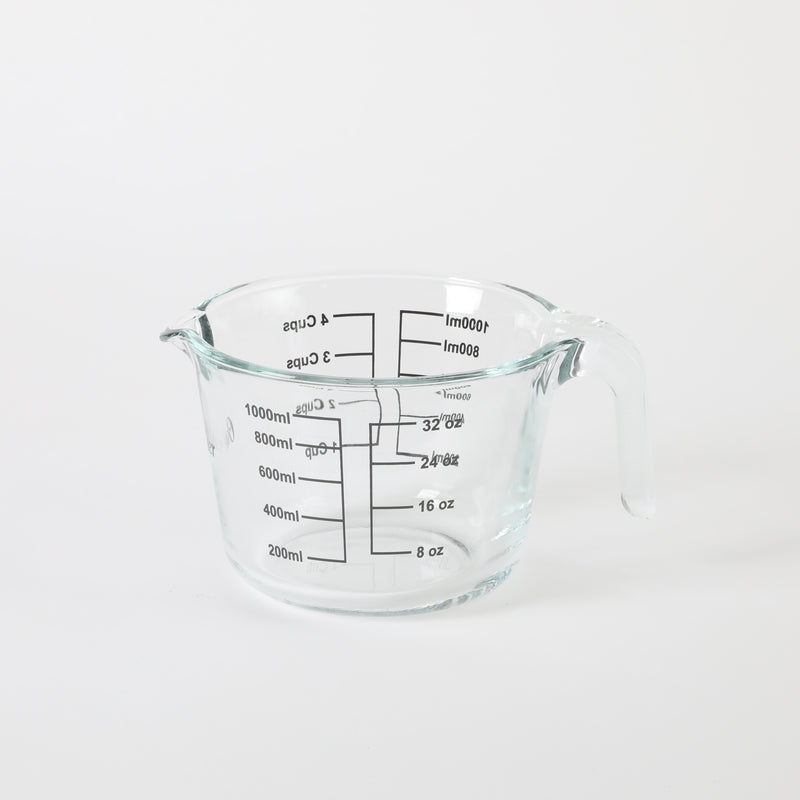 Oster Coolidge Glass 4 Cups Measuring Cup w/ PP Lid - Color Sleeve