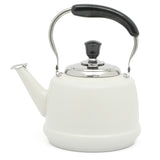 Tetera silbante Martha Stewart Kingstree de acero inoxidable de 1.9 qt con tapa, interior y exterior de electrólisis, mango de baquelita, caja de regalo