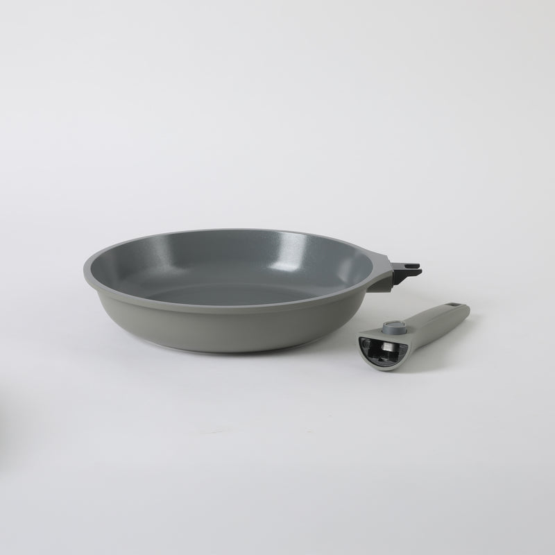 Sur La Table Kitchen Essentials Craft Studio 4pc Aluminum Frying Pan Set - Ceramic Non-Stick Interior - Induction Base - Soft Touch Detachable Handle - Gift Box w/ Remailer (Open Window)