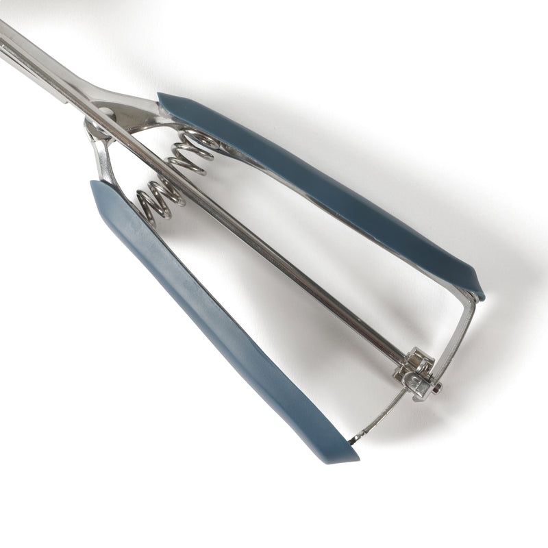 Cuchara para galletas Calphalon Edge de acero inoxidable de 1,75" (abierta, con tarjeta de cierre)
