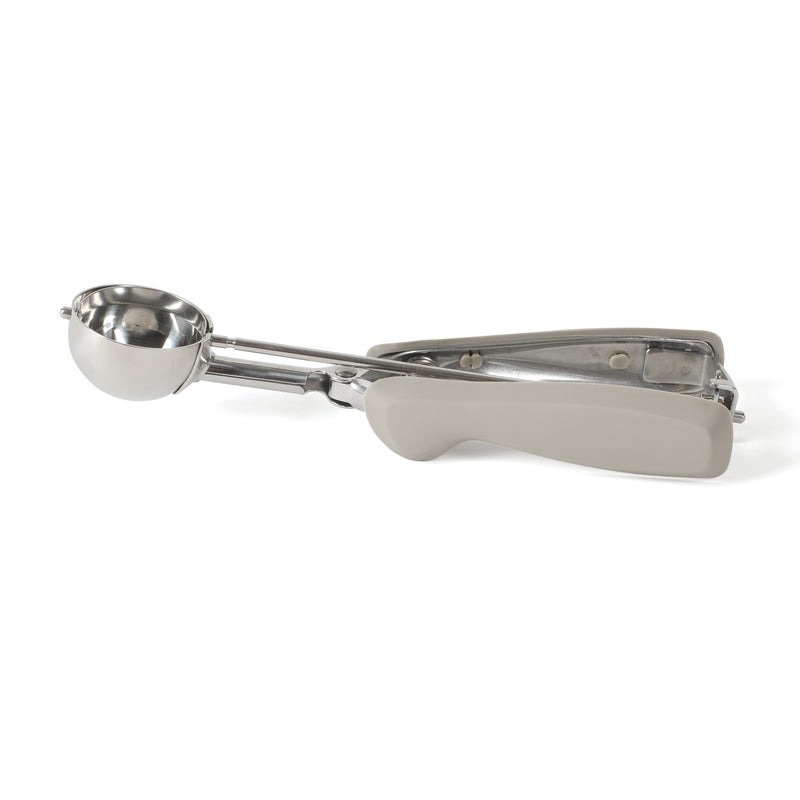 Cuchara para galletas Calphalon Edge de acero inoxidable de 1,75" (abierta, con tarjeta de cierre)