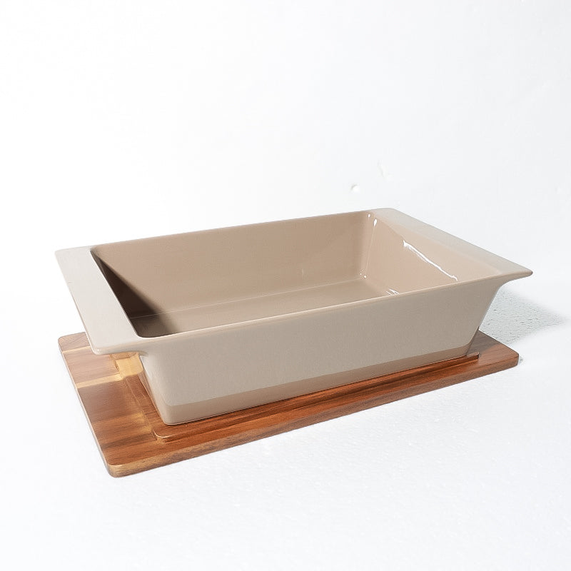 Gibson Elite Gracious Dining 2.75qt (2.6 Liter) Solid Color Stoneware Baker w/ Acacia Wood Lid - Color Sleeve