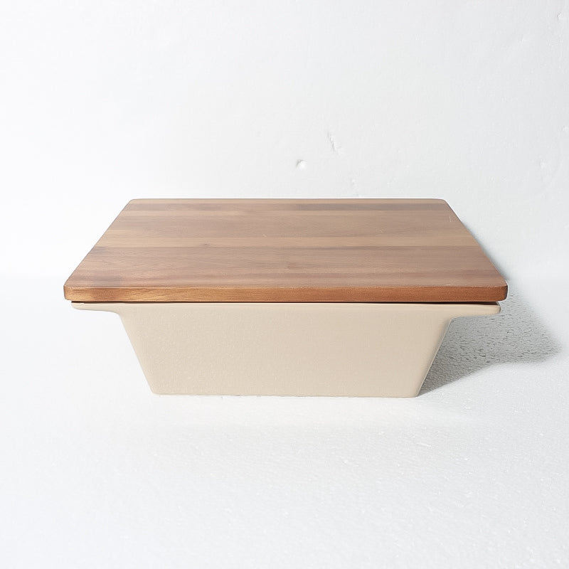 Gibson Elite Gracious Dining 2qt (1.9 Liter) Solid Color Stoneware Baker w/ Acacia Wood Lid - Color Sleeve