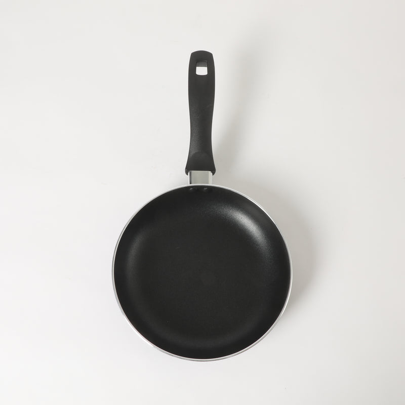 Sartén de aluminio Oster Clairborne de 8" - Gris carbón - Antiadherente - Exterior martillado - Revestimiento de color - Mango de baquelita - Funda de color